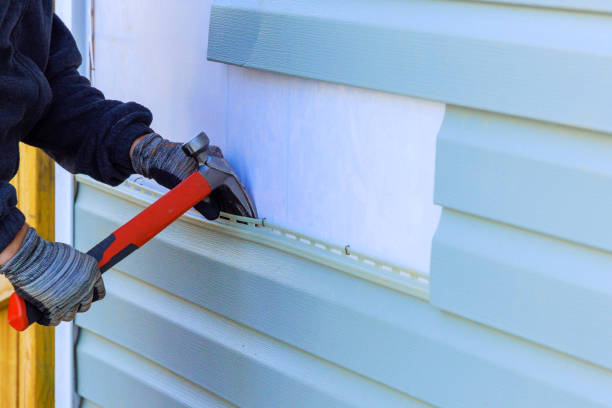 Trusted Emergency Siding Repair service in Smithton, IL - Creative Siding